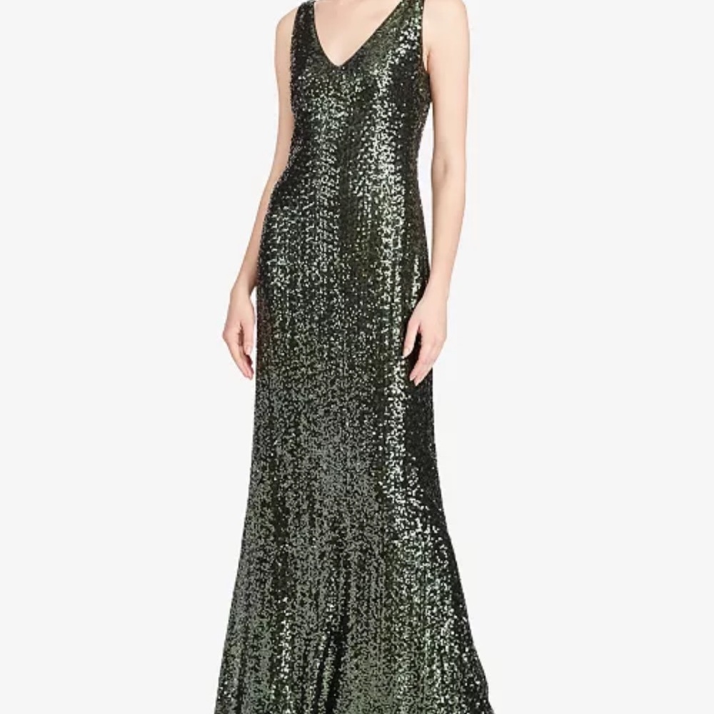 Lauren Ralph Lauren Sequined V-Neck Gown size 16 New with tags!